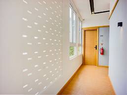 Super OYO 93064 Alhesa Residence