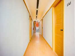 Super OYO 93064 Alhesa Residence