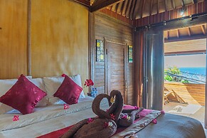 Manta Cottages with Sea View