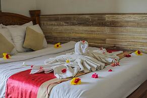 Manta Cottages with Sea View