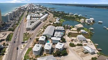 Spinnaker Pointe 3b 3 Bedroom Duplex by RedAwning