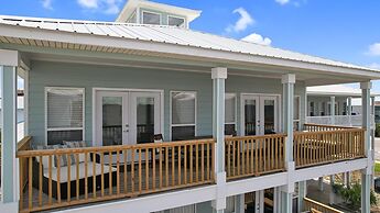 Spinnaker Pointe 3b 3 Bedroom Duplex by RedAwning