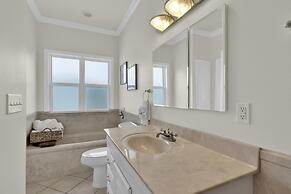 Spinnaker Pointe 3b 3 Bedroom Duplex by RedAwning
