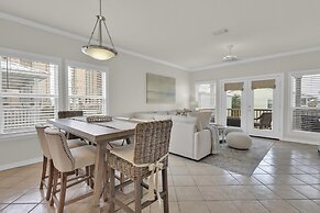 Spinnaker Pointe 3b 3 Bedroom Duplex by RedAwning