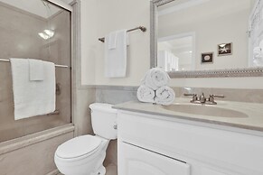 Spinnaker Pointe 3b 3 Bedroom Duplex by RedAwning