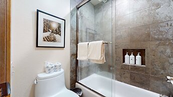 Snowcreek Iii #452 3 Bedroom Condo by RedAwning