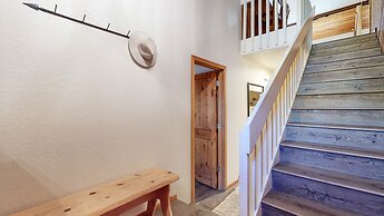 Snowcreek Iii #452 3 Bedroom Condo by RedAwning