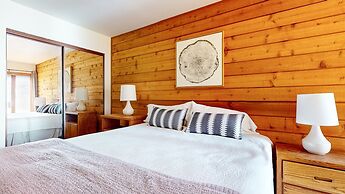 Snowcreek Iii #452 3 Bedroom Condo by RedAwning