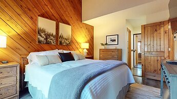 Snowcreek Iii #452 3 Bedroom Condo by RedAwning