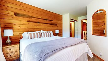 Snowcreek Iii #452 3 Bedroom Condo by RedAwning