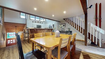 Snowcreek Iii #452 3 Bedroom Condo by RedAwning