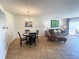 114 El Matador 1 Bedroom Condo by RedAwning