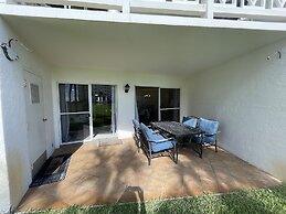 114 El Matador 1 Bedroom Condo by RedAwning