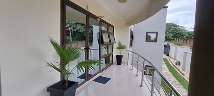 Instahomes by Tru - Villa