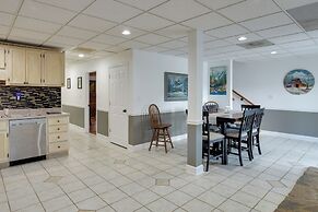 Spacious Mcminnville Vacation Home w/ Gas Grill!