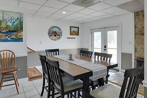 Spacious Mcminnville Vacation Home w/ Gas Grill!