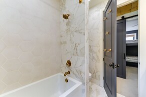 Modern Turnerville Cabin w/ Hot Tub & Scenic Views