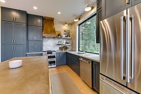 Modern Turnerville Cabin w/ Hot Tub & Scenic Views