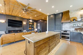 Modern Turnerville Cabin w/ Hot Tub & Scenic Views