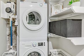 Updated + Modern Waynesville Cottage w/ Fire Pit