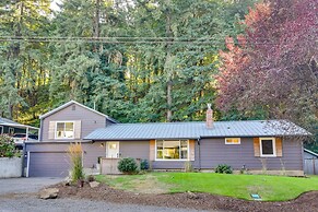 Lake Oswego Home w/ Covered Patio: Near Portland!