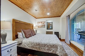 Mississippi Retreat w/ Hot Tub, Deck & Lake Views!