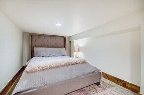 Mississippi Retreat w/ Hot Tub, Deck & Lake Views!