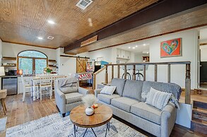 Mississippi Retreat w/ Hot Tub, Deck & Lake Views!