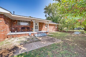 Pet-friendly Bixby Getaway With Deck!