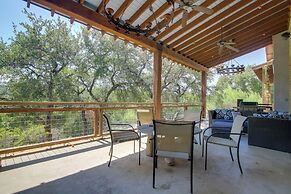 Pool & Covered Patios: Sprawling Austin Estate!