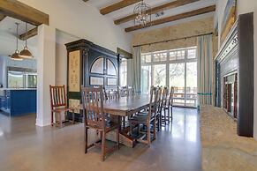Pool & Covered Patios: Sprawling Austin Estate!