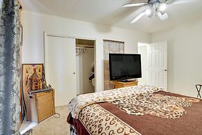 Salem Getaway w/ Hot Tub Near Parks & Boating!