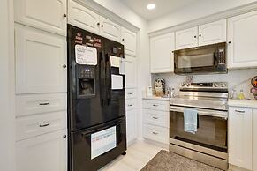 Salem Getaway w/ Hot Tub Near Parks & Boating!