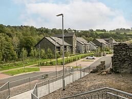 Watch Tree Apartment