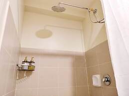 Remarkable Modern 1-bed Apartment in Cebu City