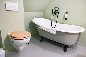 Czakó Bed & Breakfast