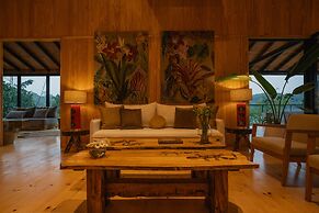 Pristine Iguazú Luxury Camp