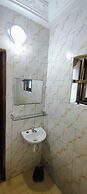 Royal Blue Guest House & Bar