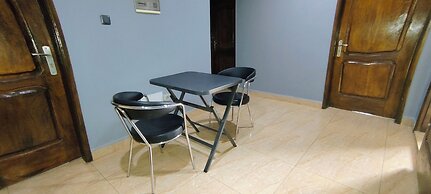 Royal Blue Guest House & Bar