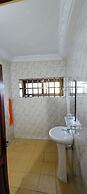 Royal Blue Guest House & Bar