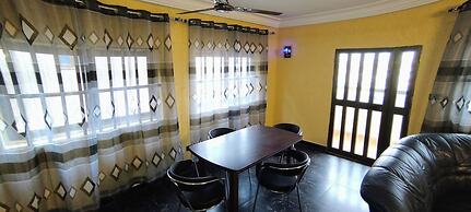 Royal Blue Guest House & Bar