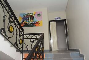 Royal Blue Guest House & Bar