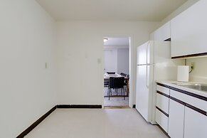 Bright Comfort in DC Apts