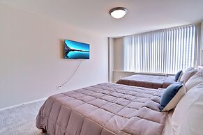 Bright Comfort in DC Apts