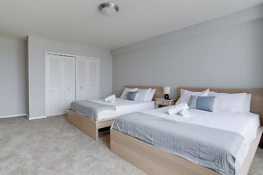 Bright Comfort in DC Apts