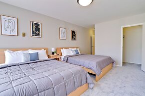 Bright Comfort in DC Apts