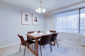 Bright Comfort in DC Apts