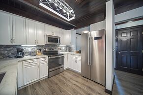 Tennis Townhomes 1323