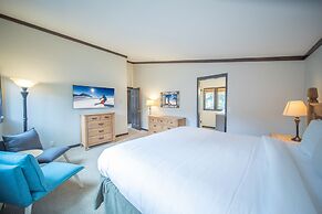 Tennis Townhomes 1323