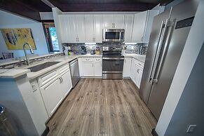 Tennis Townhomes 1323